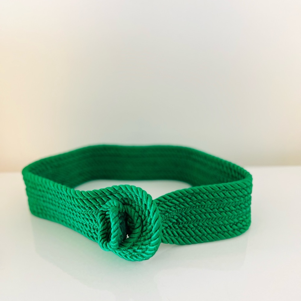 Vintage braided green belt